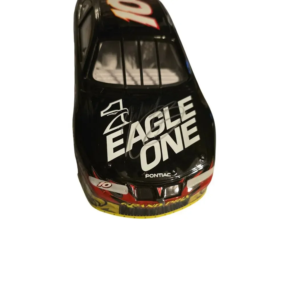 Johnny Benson #10 Eagle One Valvoline 1998 Hot Wheels Signed 1:24 Loose